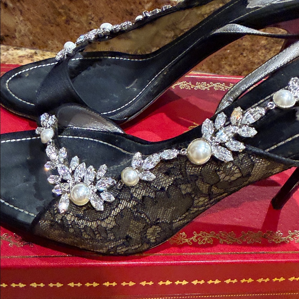 Rene Caovilla Black Heels with Lace, Crystal and Pearl Accents Sz 40 - Picture 4 of 6